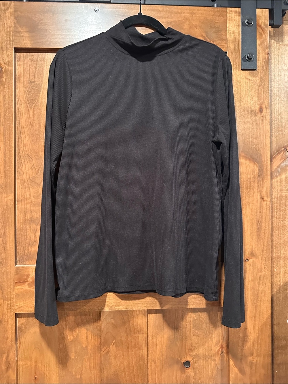 No Boundaries Black Long-Sleeve Mock Neck Tee